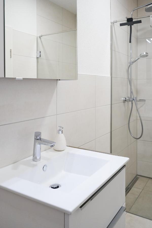Apartwehr Business&Ferien Apartment Lila Ngoại thất bức ảnh